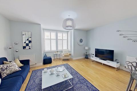 3 bedroom flat to rent, Millar Crescent, Morningside, Edinburgh, EH10
