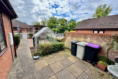 2 bedroom semi-detached bungalow for sale, 3 Station Approach Louth LN11 0PS