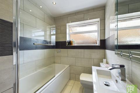 7 Beech Drive, Blackwater, Camberley, GU17 0NA