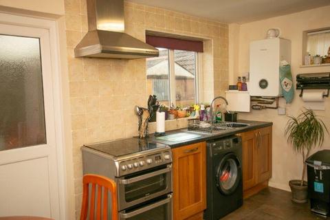 2 bedroom semi-detached house for sale, Whitfield Avenue, Pickering, YO18 7HY