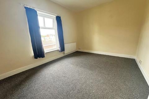 2 bedroom end of terrace house for sale, Snape Street, Radcliffe, Manchester