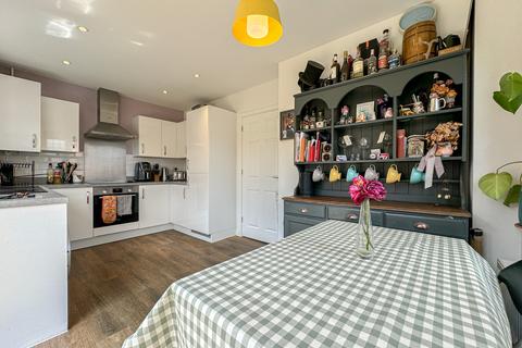 10 Dunnock Close, Holmer, Hereford, HR4 9WG