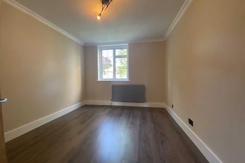 2 bedroom apartment to rent, Barbican Road, Greenford