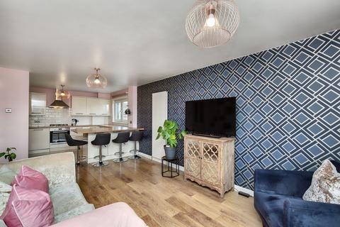 2 bedroom flat for sale, 12/11 Calder Grove, Sighthill, EH11 4NA