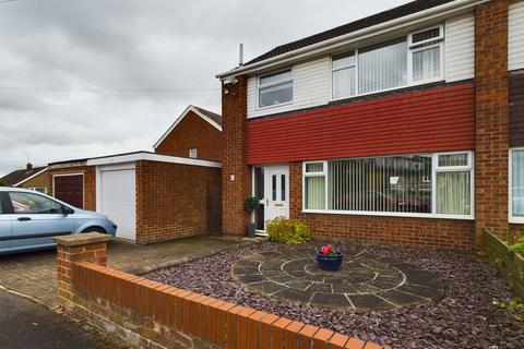 3 bedroom semi-detached house for sale, Bennett Drive, Scunthorpe DN15