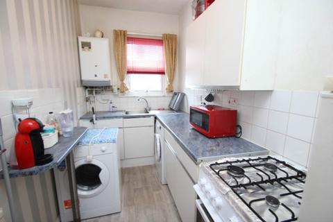 1 bedroom flat for sale, St Helens Road, Westcliff On Sea