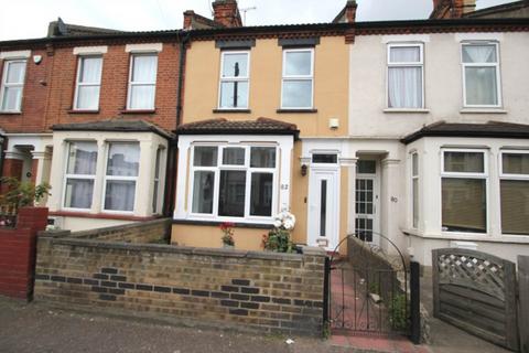 3 bedroom terraced house for sale, Bournemouth Park Road, Southend On Sea