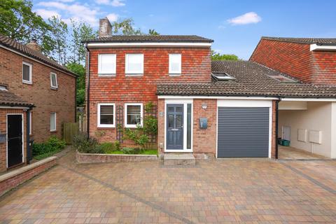 4 bedroom semi-detached house for sale, Locksley Close, Chatham, ME5