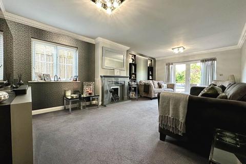 5 bedroom detached house for sale, Noak Hill Road, Billericay CM12