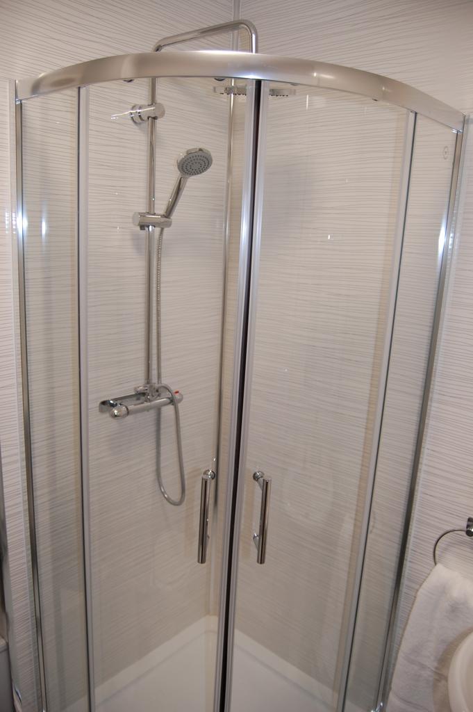 Shower Room 1.1