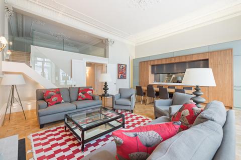 2 bedroom flat to rent, Queen's Gate Place, South Kensington, London, SW7