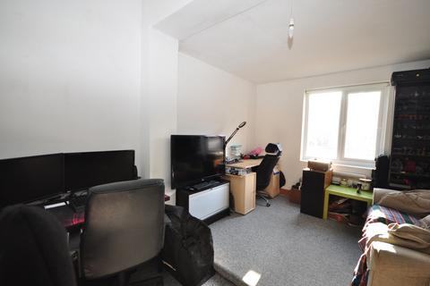 1 bedroom apartment to rent, Elphinstone Road Southsea PO5