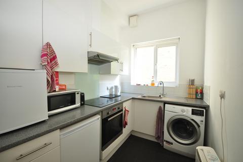 1 bedroom apartment to rent, Elphinstone Road Southsea PO5