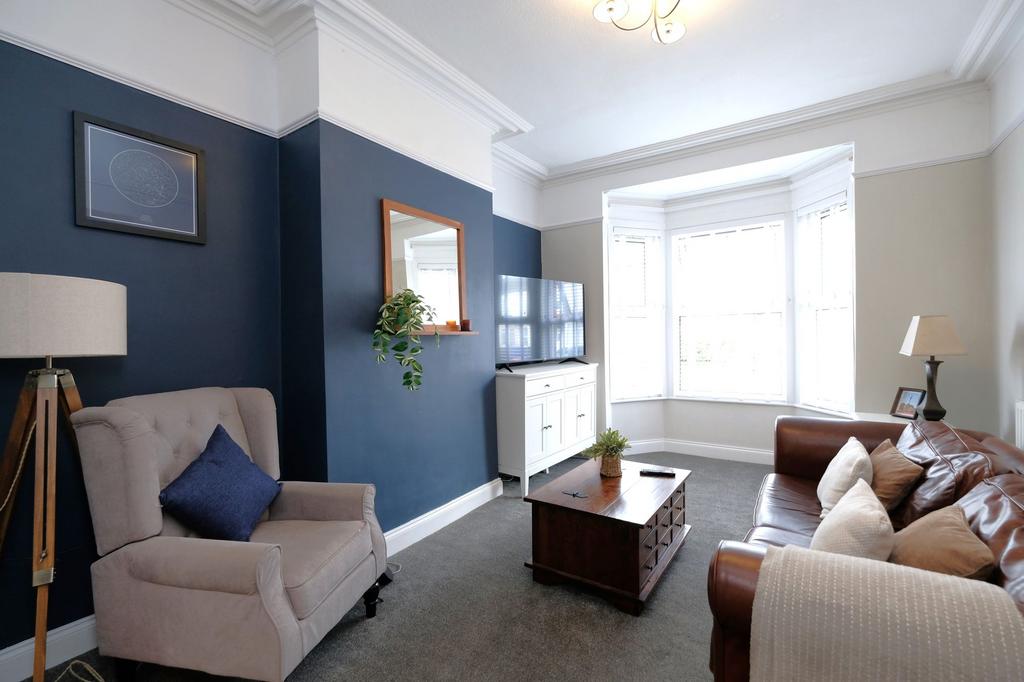 Shakespeare Crescent, Eccles, M30 2 bed terraced house for sale £220,000