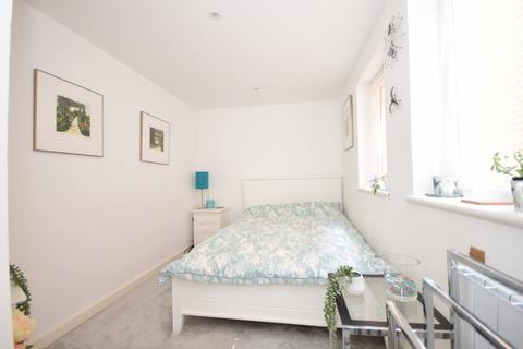 1 bedroom ground floor flat to rent, High Street Ryde PO33