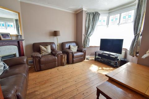3 bedroom terraced house for sale, Elm Avenue, Chatham, ME4