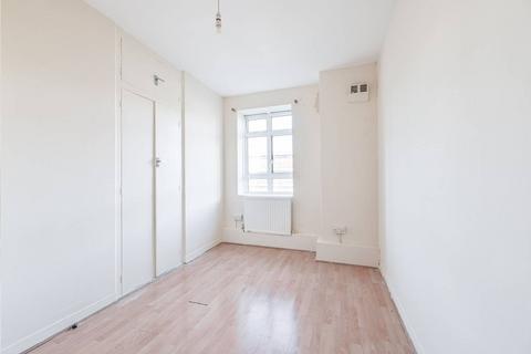 3 bedroom flat for sale, Elmington Estate, Camberwell, London, SE5
