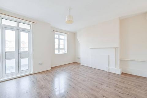 3 bedroom flat for sale, Elmington Estate, Camberwell, London, SE5