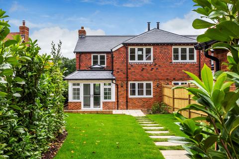 3 bedroom semi-detached house for sale, Little London, Albury, Guildford, Surrey, GU5