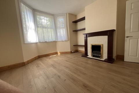 2 bedroom semi-detached house to rent, Woking,  Surrey,  GU21