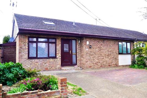 2 bedroom semi-detached bungalow for sale, Roggel Road, Canvey Island, SS8