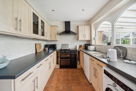 4 bedroom detached house for sale, George Green Road, George Green SL3