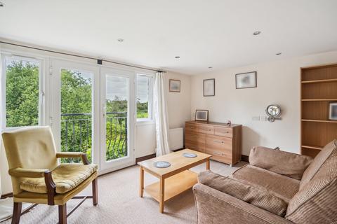 Sunnybrook George Green Road, George Green, Slough, SL3 6BG