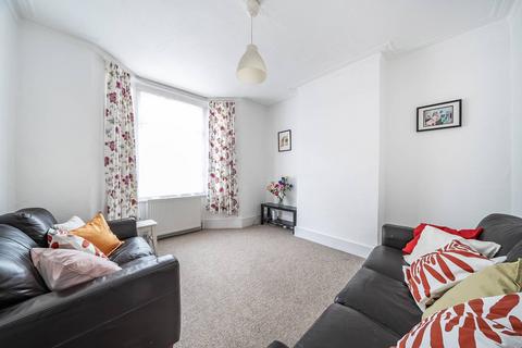 3 bedroom terraced house for sale, Valnay Street, Tooting, London, SW17