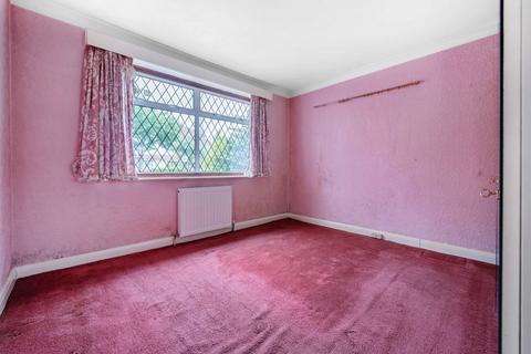 3 bedroom detached bungalow for sale, North Riding, St. Albans, Hertfordshire