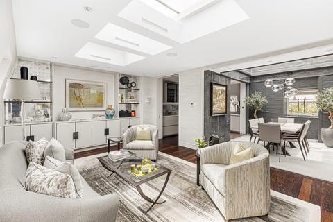 4 bedroom penthouse for sale, Cadogan Place, London SW1X