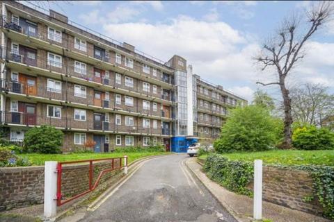 2 bedroom flat to rent, Mortimer Crescent, London NW6