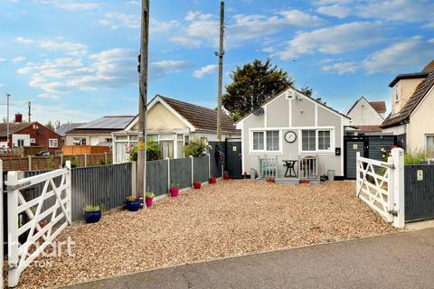 1 bedroom detached bungalow for sale, Midway, Clacton-On-Sea