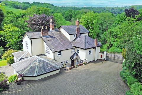 5 bedroom detached house for sale, Winwood Heath Road Halesowen, Worcestershire, B62 0LU