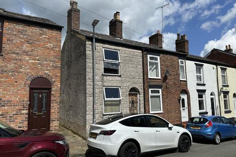 2 bedroom end of terrace house for sale, Crossall Street, Macclesfield, SK11 6QF