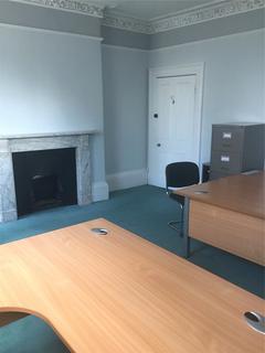 Office to rent, St Mary's Street