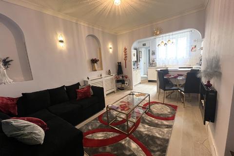 1 bedroom flat to rent, Park Road, Dawlish, Devon, EX7