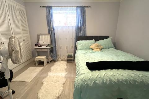 1 bedroom flat to rent, Park Road, Dawlish, Devon, EX7