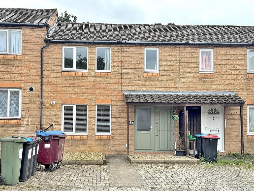 Gaskin Court, Milton Keynes MK14 3 bed terraced house for sale £290,000