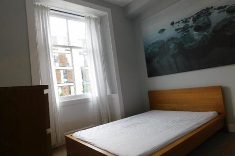 1 bedroom flat to rent, 141, St Leonard's Street, Edinburgh, EH8 9RB
