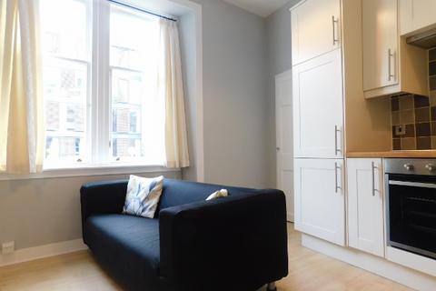 1 bedroom flat to rent, 141, St Leonard's Street, Edinburgh, EH8 9RB