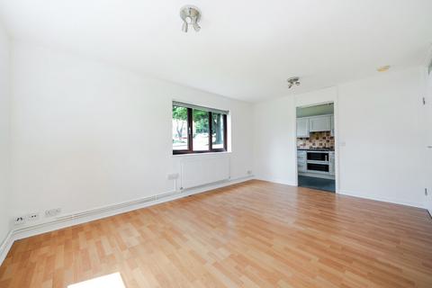 1 bedroom apartment for sale, Calluna Court, Woking, Surrey