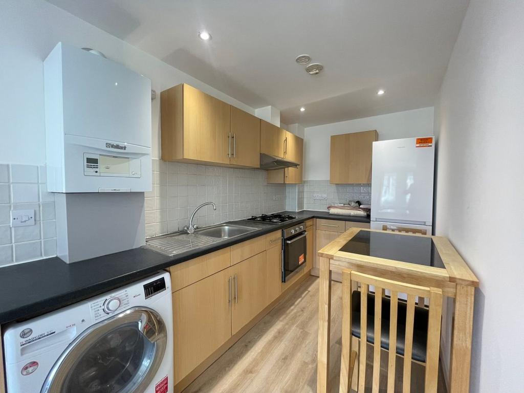 Apartment in Harrow - View 5