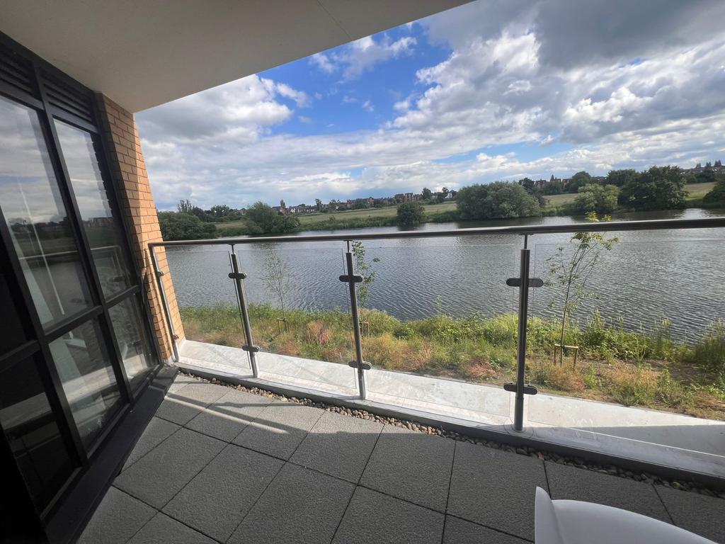 Apartment in Nottinghamshire - View 2