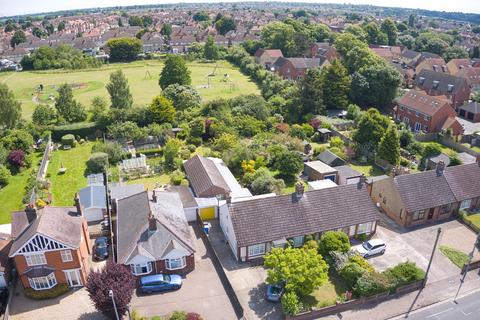 2 bedroom bungalow for sale, Old Norwich Road, Ipswich, IP1