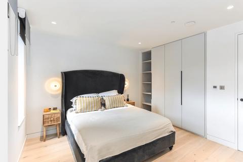 1 bedroom flat to rent, Ganton street, W1F