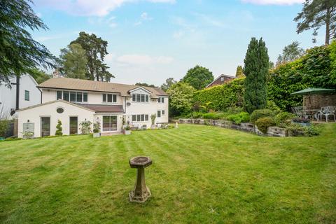 Brackenwood Grove Road, Hindhead, GU26 6PH