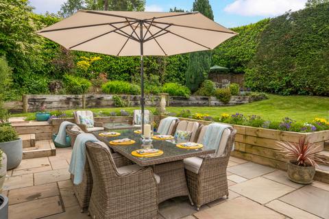 Brackenwood Grove Road, Hindhead, GU26 6PH