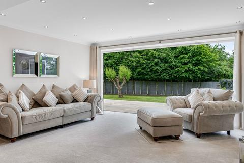 4 bedroom detached house for sale, Old Church Road, Chelmsford CM3