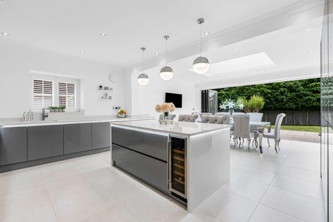 4 bedroom detached house for sale, Old Church Road, Chelmsford CM3