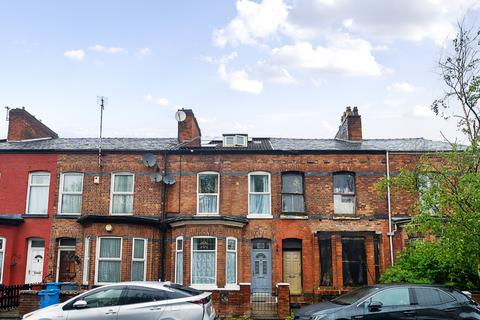 8 Clitheroe Road, Manchester, M13 0GE